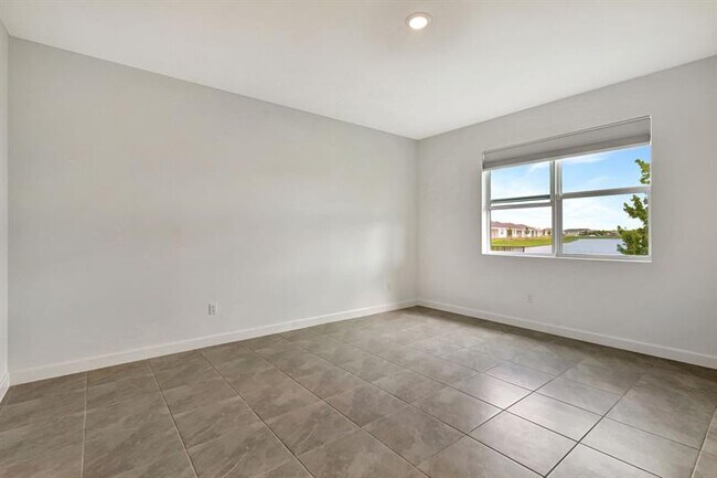 Building Photo - 14183 SW Harker St