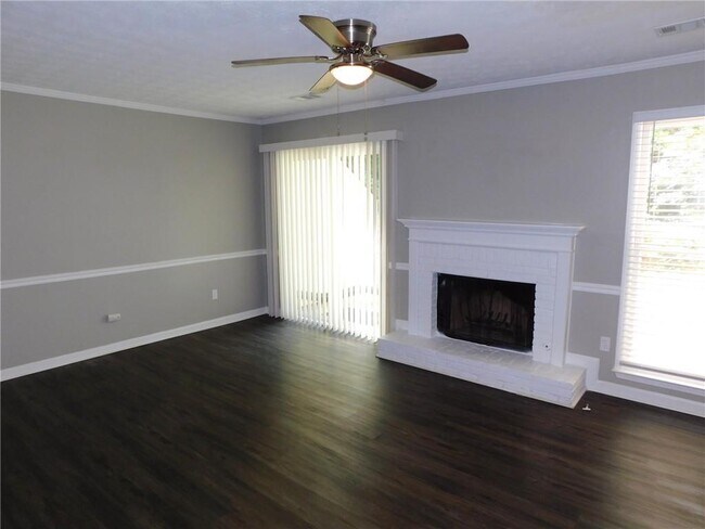Building Photo - 2775 New S Dr