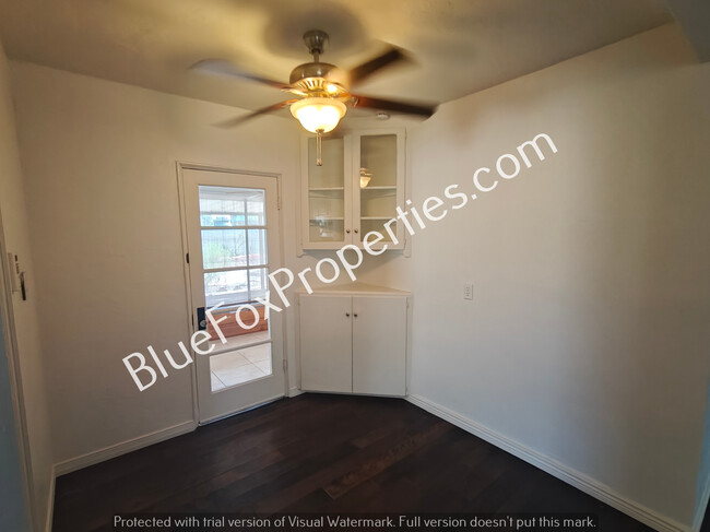 Building Photo - 1510 E Silver St