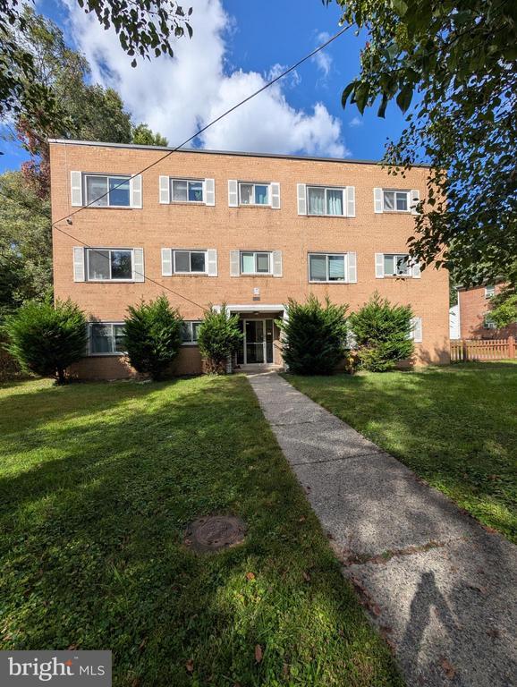 Building Photo - 311 Dawson Ave