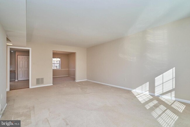 Building Photo - 8038 Sleepy View Ln