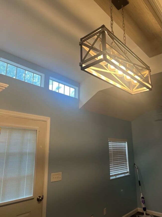 Building Photo - Tiny House for Rent