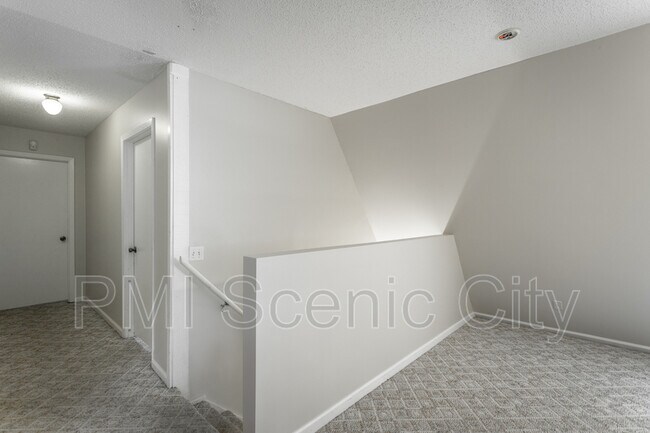 Building Photo - 1602 Rustic Homes Ln