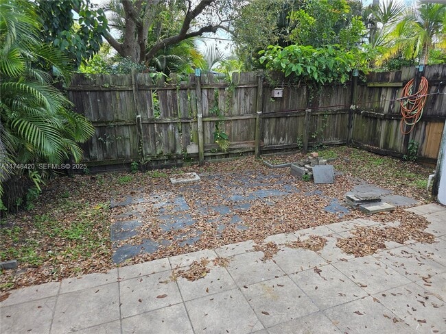 Building Photo - 812 SW 13th St