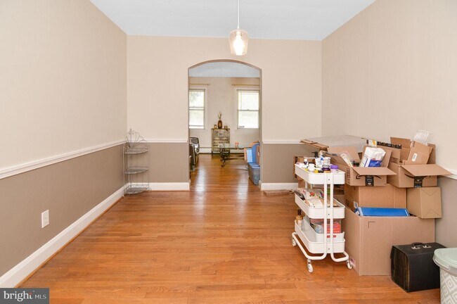 Building Photo - 6303 Walther Ave