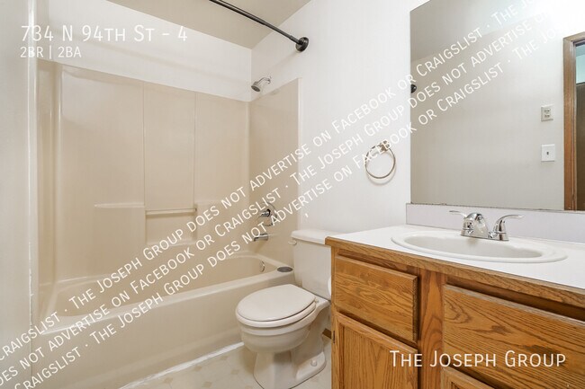 Building Photo - 734 N 94th St