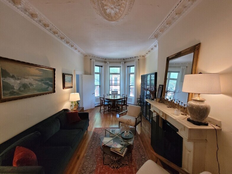 Primary Photo - 30 Holyoke St
