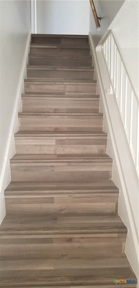 Building Photo - 1109 Wales Dr