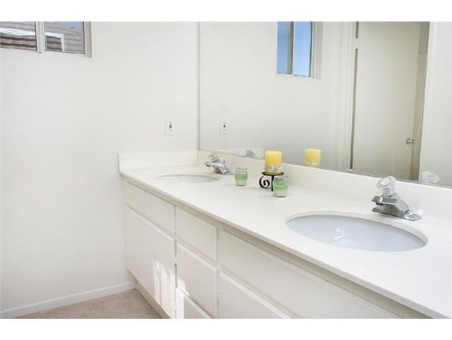 Building Photo - Coming Soon...3 bd/2.5 ba Plus Loft 2 Story home in Gated Community of Ivey Ridge Community Pool ...