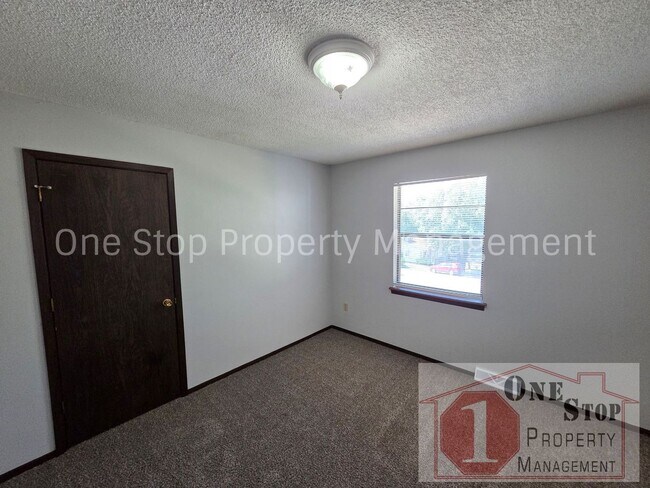 Building Photo - 17312 East 49th St Ct S