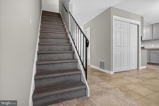 Building Photo - 402 Reneau Way