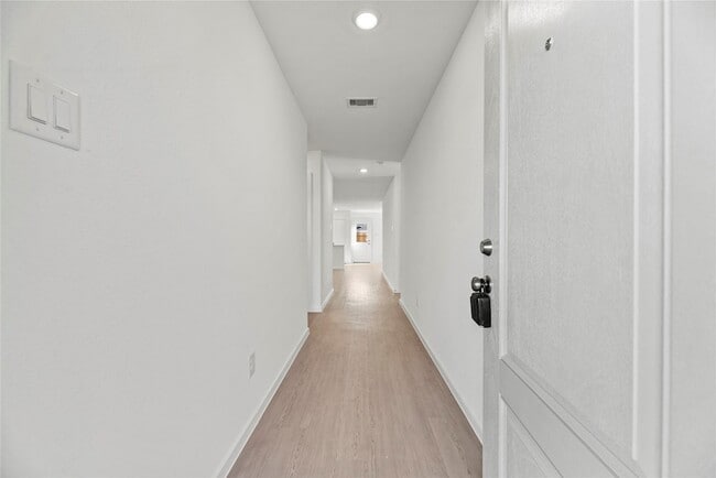 Building Photo - 16222 Rustic Prairie Dr