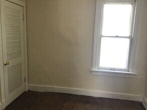 Building Photo - 4047-4049 N 19th St