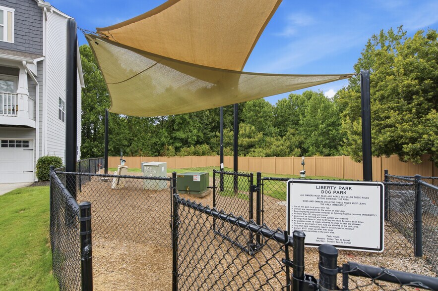 Community dog park. Community also has a pool! - 1225 Liberty Pky NW