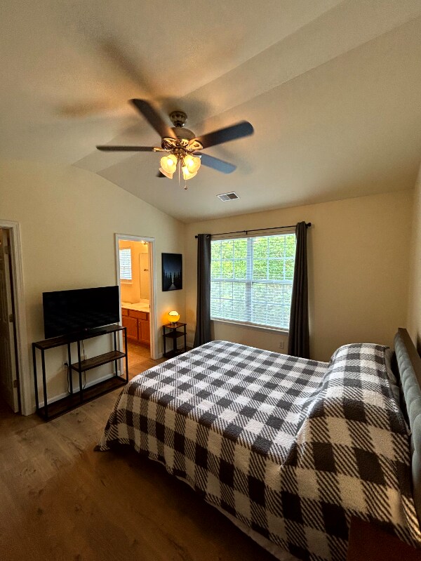 Building Photo - 122 Sonata Cir