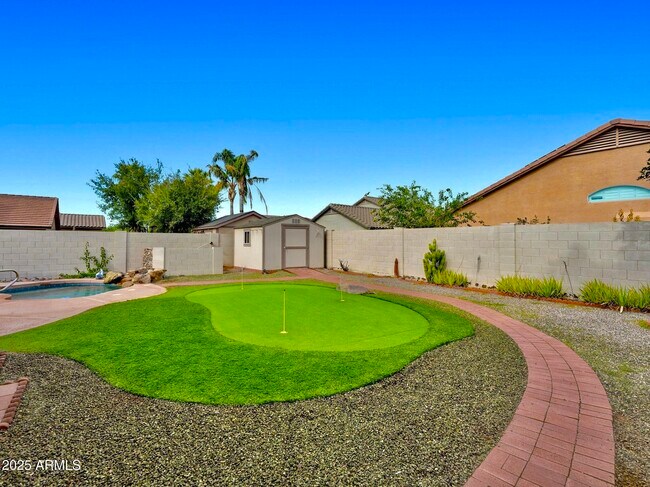 Building Photo - 9926 E Pantera Ave