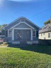 Building Photo - 4012 Henderson Ave