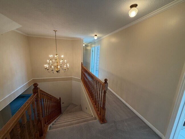 Building Photo - 479 S Palisade Dr