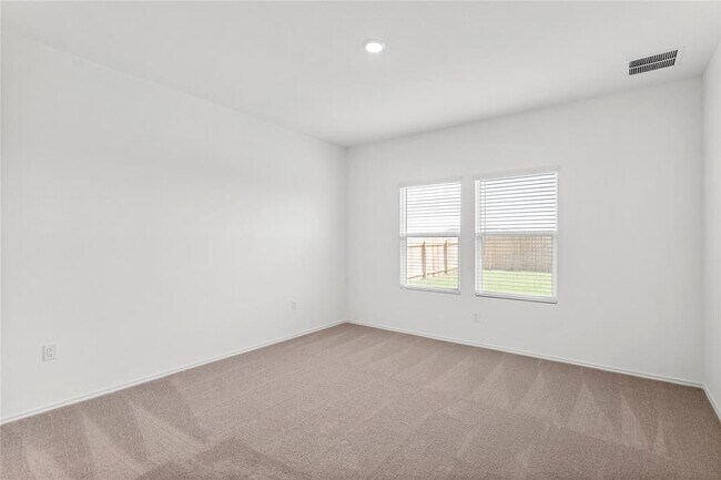 Building Photo - 114 Miglia St