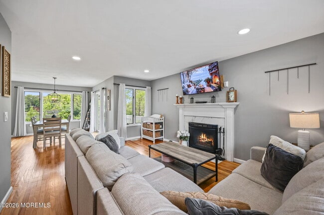 Building Photo - 2 Oyster Creek Dr
