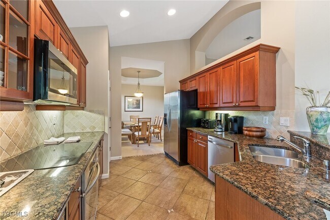 Building Photo - 16107 Mt Abbey Way