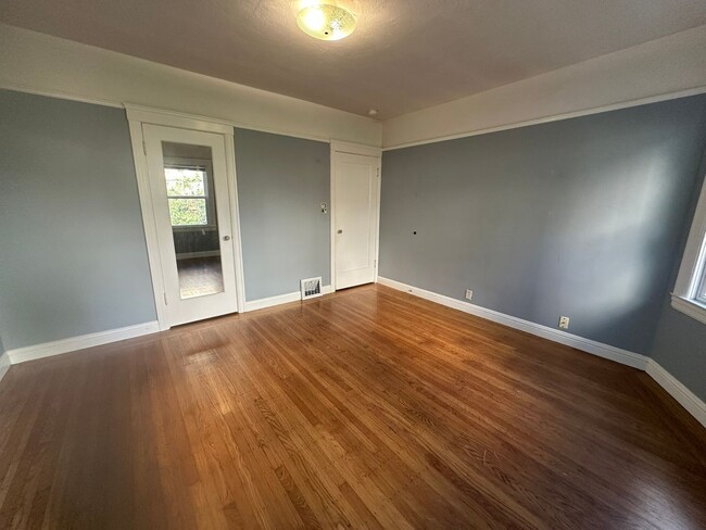 Building Photo - Mt Davidson Manor Home for Rent