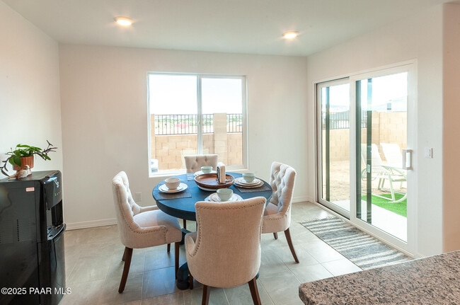 Building Photo - 6129 Lonesome Dr