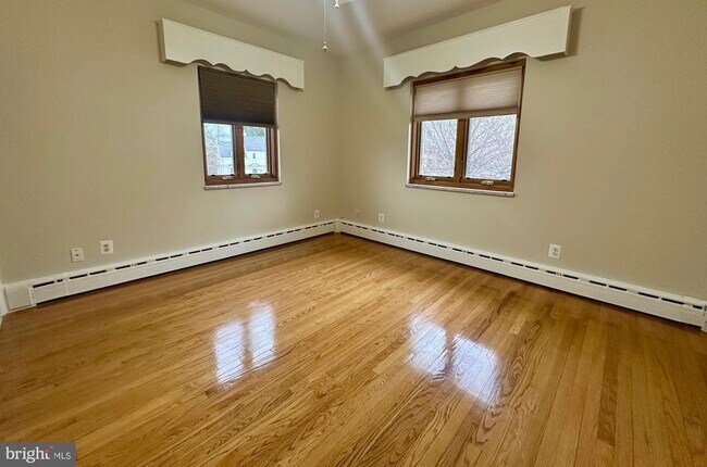 Building Photo - 3007 Oliver St NW