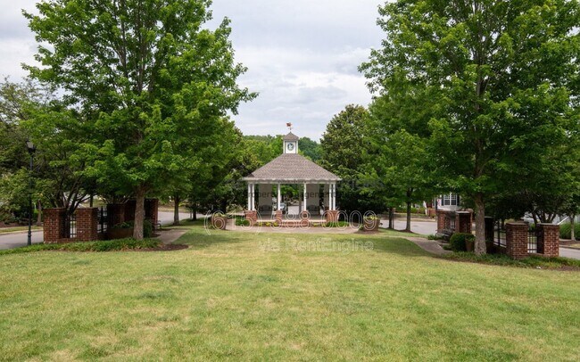 Building Photo - 7111 Lenox Village Dr