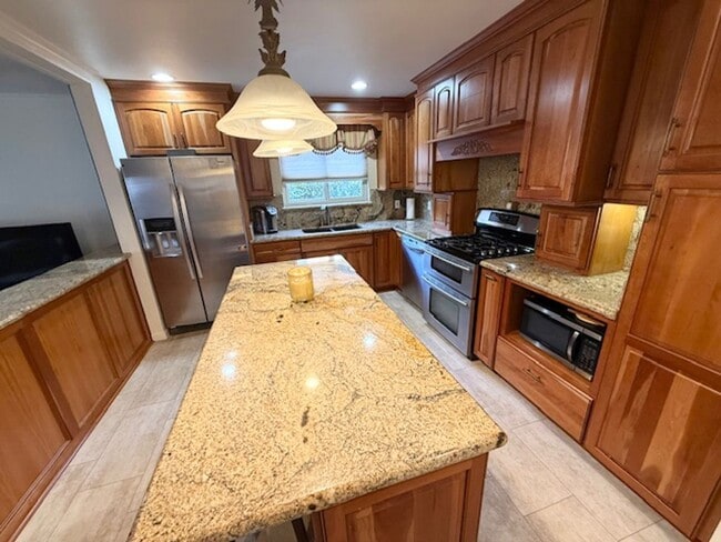 Building Photo - Pleasanton Valley 4 bed, 2 bath with a Unique Touch: Koi Pond