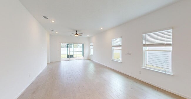 Building Photo - "Charming 3-Bed Oasis on Friendship Fountain Ave with 2 Full Baths and 1714 Sq Ft of Comfort!"
