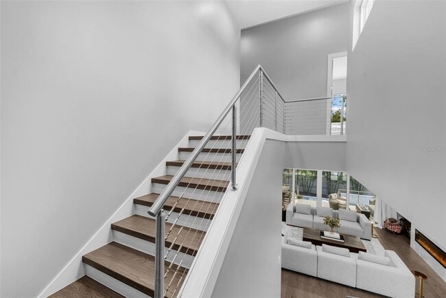 Building Photo - 3624 S Gardenia Ave