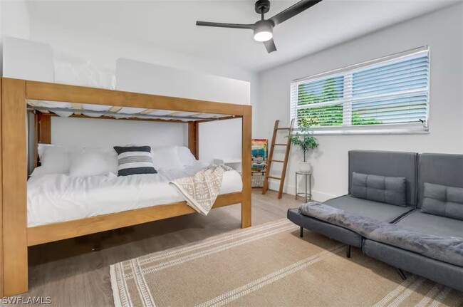 Building Photo - 514 14th St N