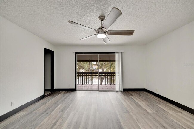 Building Photo - 6301 Newtown Cir