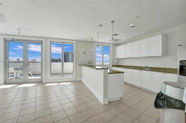 Building Photo - 1830 Radius Dr