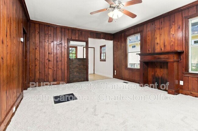 Building Photo - 418 E Cooper Ave