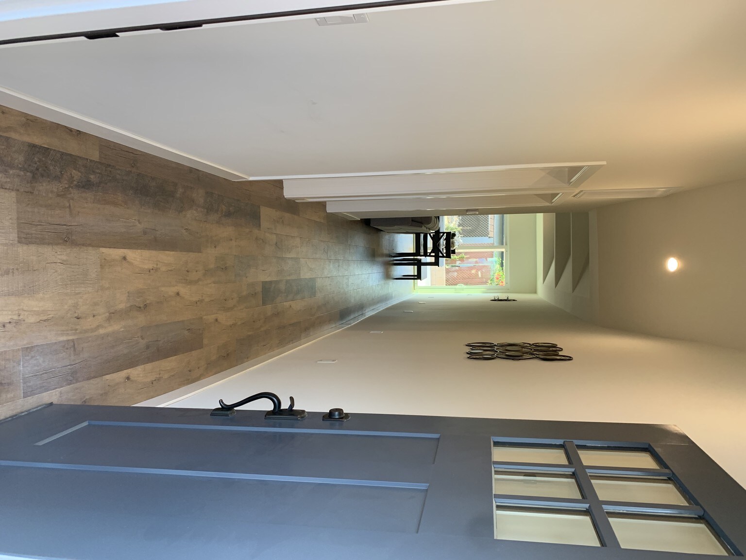 Building Photo - 11313 Delano St