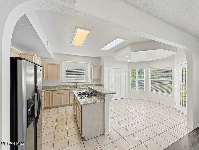 Building Photo - 659 Jeanny Marie Ct