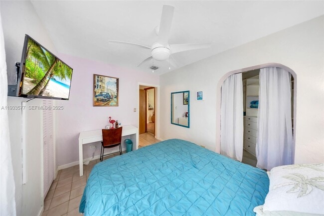 Building Photo - 1840 Tigertail Ave