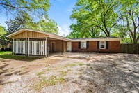 Building Photo - 3038 Brookdale St