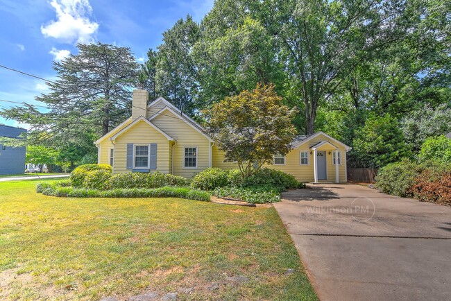 Building Photo - Cottage Home in Plaza Midwood 2Bd/1Bth wit...