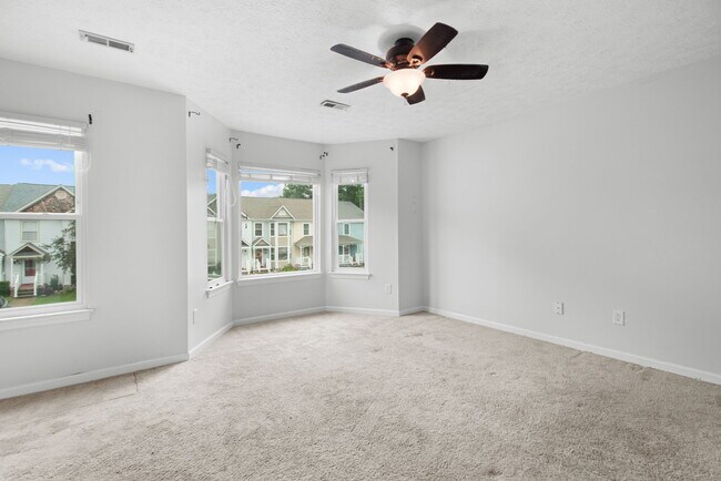 Building Photo - 1204 Palmerton Dr