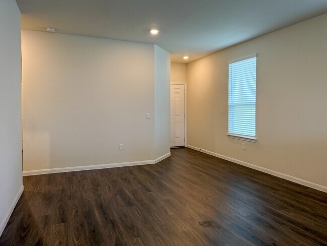Building Photo - 6406 Franklin View Ln