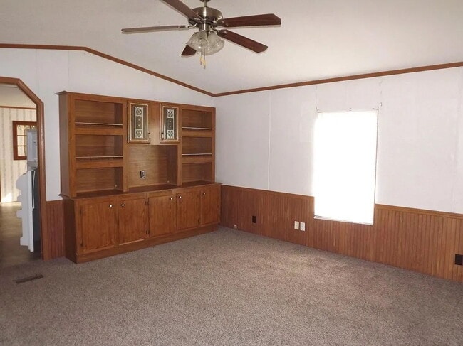 Building Photo - Charming 3-Bed, 2-Bath Mobile Home Retreat...