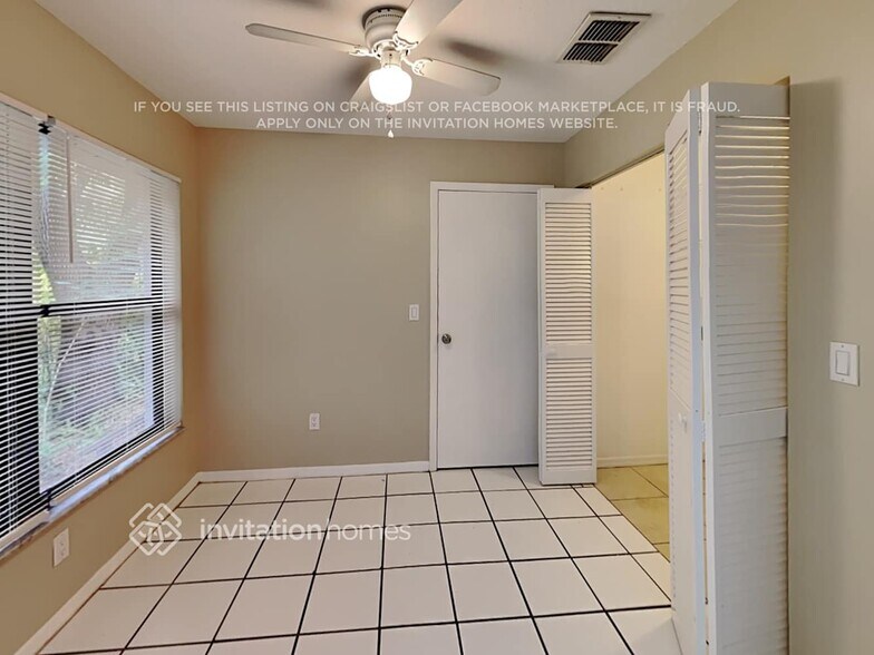 Building Photo - 10 Widgeon Pl
