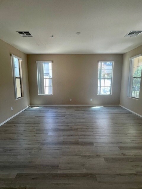 Building Photo - 3727 N Springfield St