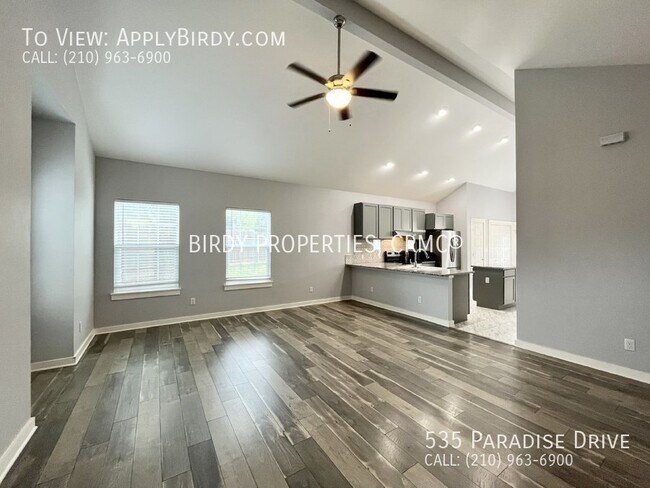 Building Photo - *3 Bed, 2 Bath Home Located Next to Canyon...