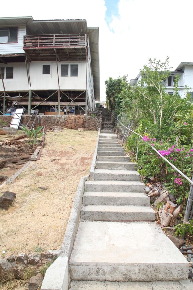 Building Photo - 3775 Anuhea St