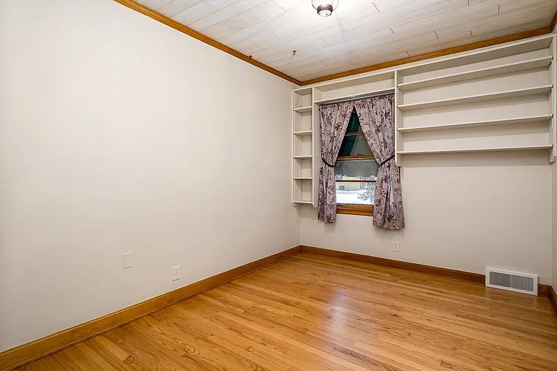 Building Photo - 1122 Luther Ave