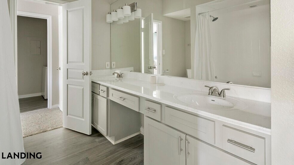 Building Photo - 2500 Woodland Park Dr